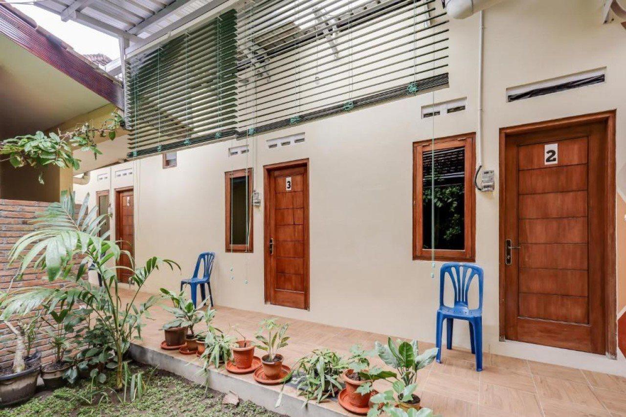 Oyo 90095 Indah Homestay Syariah Kejayan ภายนอก รูปภาพ